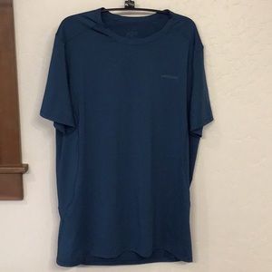 Patagonia technical tee, L